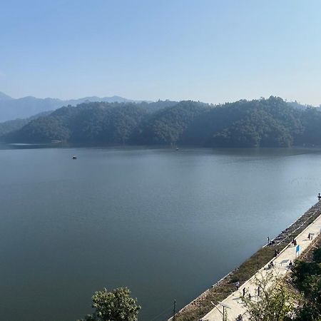 Tranquil Water Guest House Pokhara Bagian luar foto