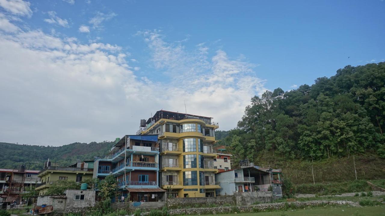 Tranquil Water Guest House Pokhara Bagian luar foto