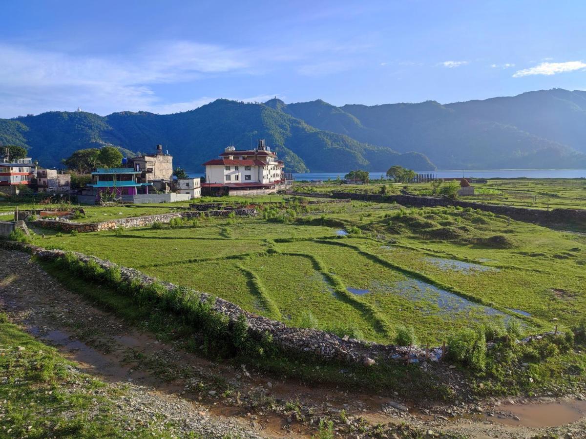 Tranquil Water Guest House Pokhara Bagian luar foto